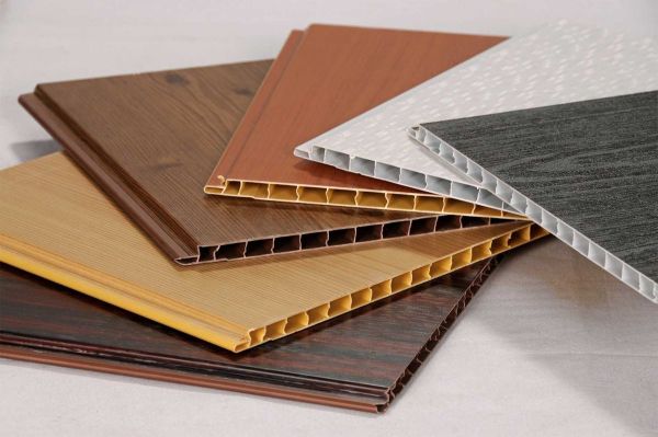 Les avantages des plaques PVC colorées dans vos projets